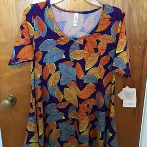 BNWT Lularoe Small Perfect T - blue with leaves